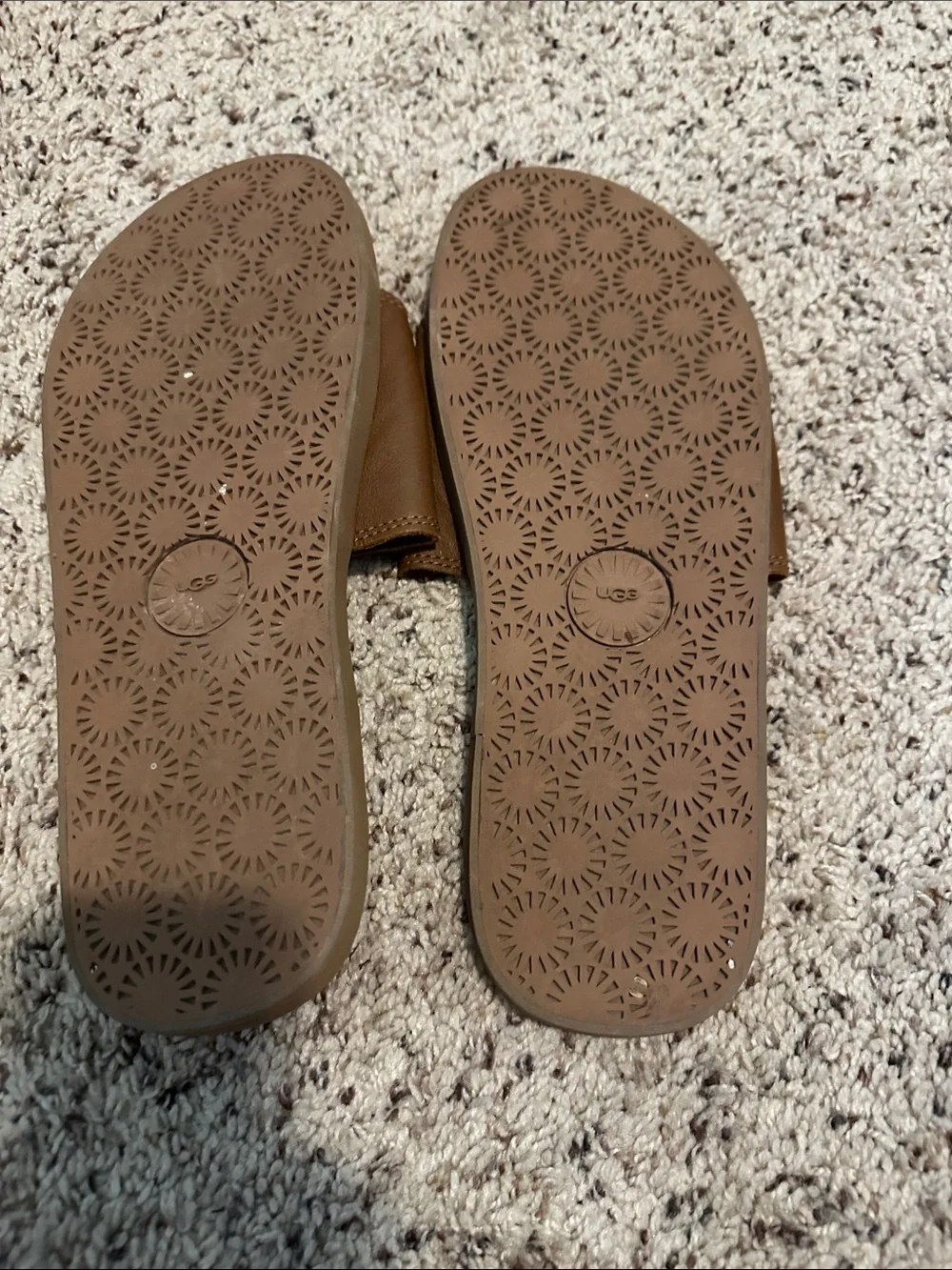 UGG Men's size 10 Brown Leather Slide Sandals — Classic Chestnut